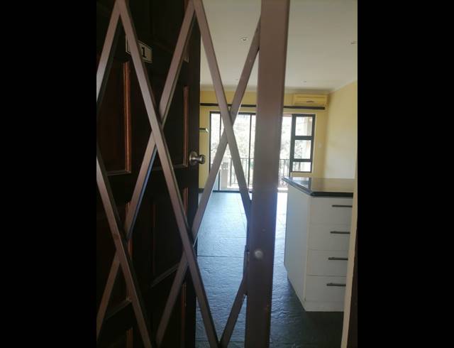 2 BEDROOM APARTMENT TO LET IN WESTVILLE